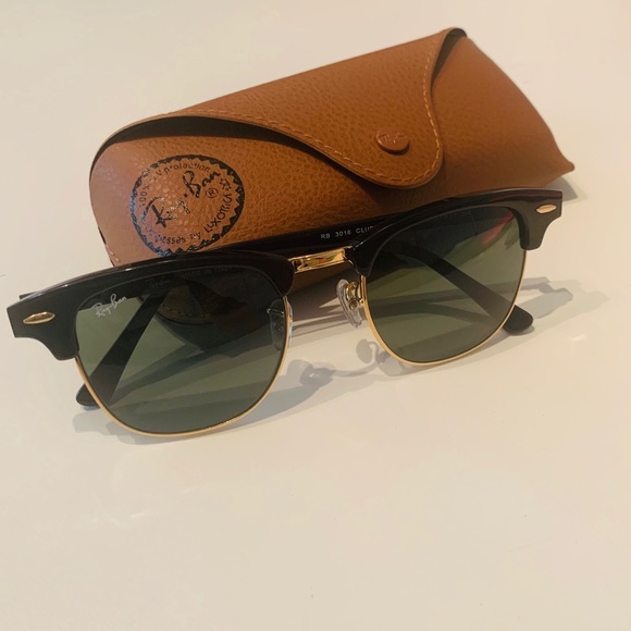Ray Ban RB3016 Clubmaster Sunglasses Black Gold - Picture 2 of 3